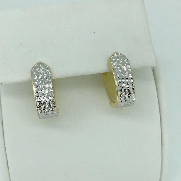 14k gold earrings Jewelry - NWT 14k yellow and white gold earrings diamond cut